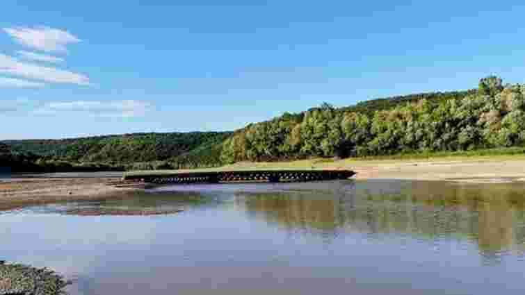 Мілководдя на Дністрі відкрило затоплений німецький міст Мілководдя на Дністрі відкрило затоплений німецький міст