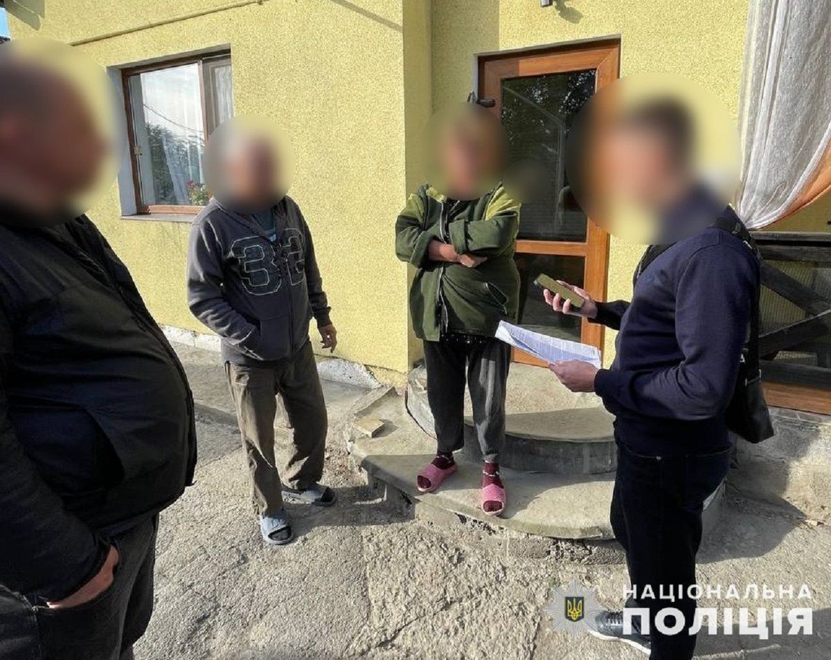 У Дніпрі затримали експрацівників банку за крадіжку понад 60 млн грн у вкладників