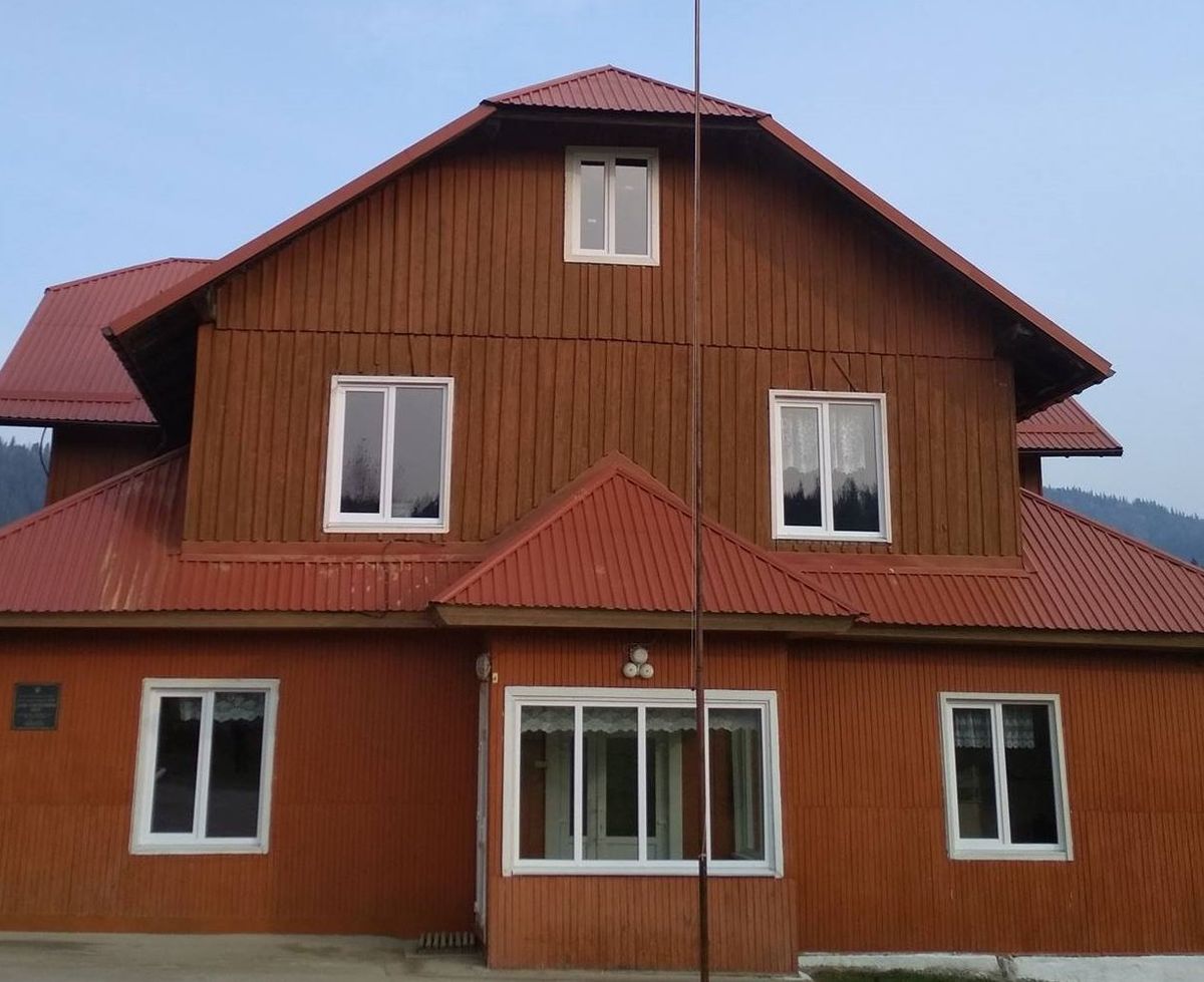 Вчителя інформатики сільської школи на Львівщині судили за крадіжку грошей