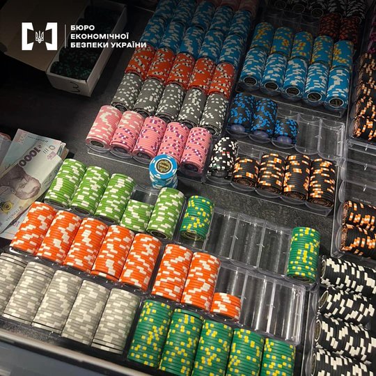 Нелегальний покерний клуб (Фото БЕБ)