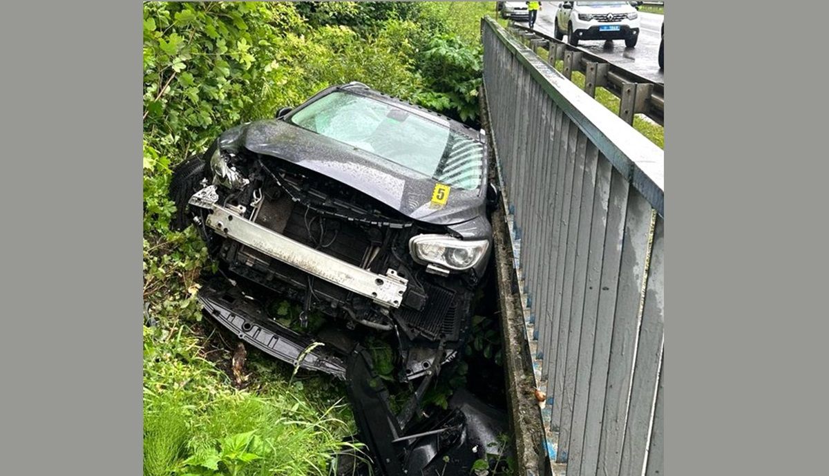 У Сколе авто Infiniti злетіло у кювет, загинула пасажирка