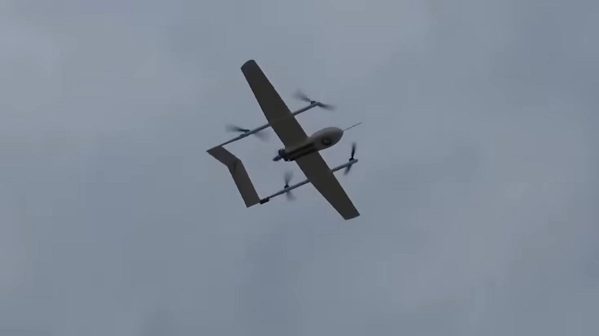 Українські дрони атакували буксир та баржу росіян в Таганрозькій затоці