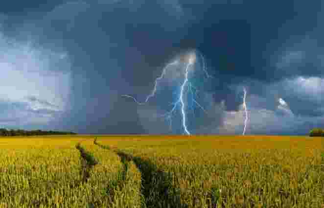 На Тернопільщині передають штормове попередження
