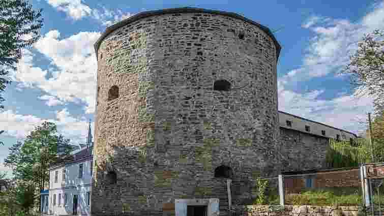 Замок Буданова: фортеця, монастир, психлікарня