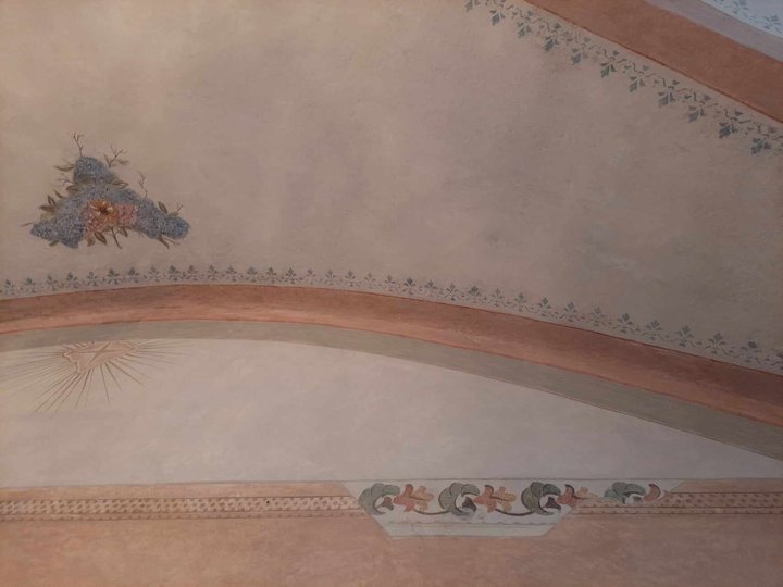 Розписи XIX ст. у трапезній залі
