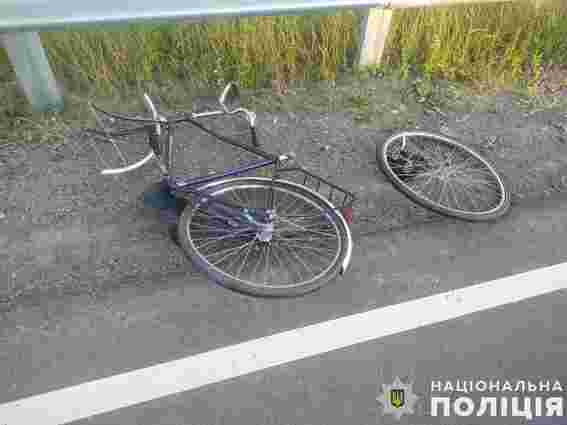 На Львівщині 20-річна водійка на смерть збила велосипедиста
