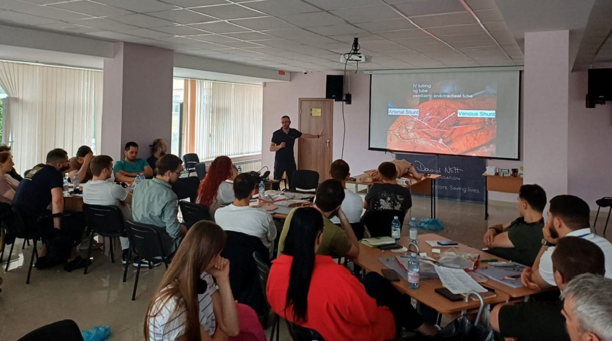 Троє львівських лікарів вперше стали викладачами тренінгу Фонду Девіда Нотта
