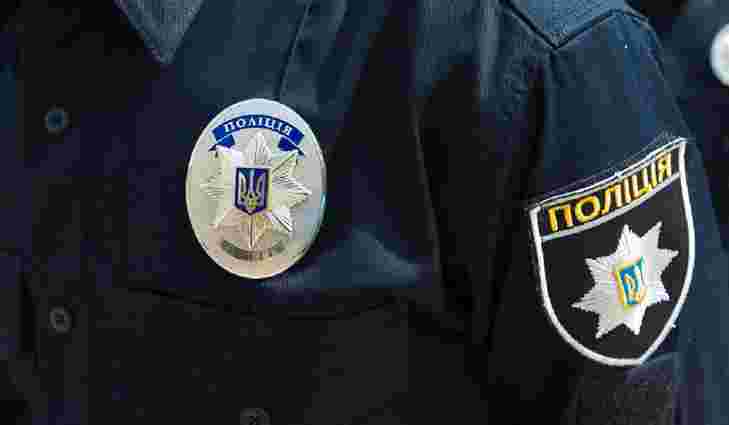 Двох львівських поліцейських викрили на фабрикуванні справи проти невинного