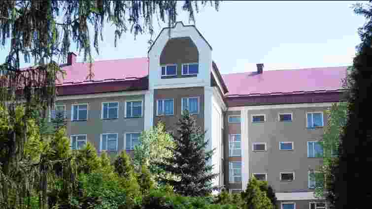 На Прикарпатті ліцей незаконно віддав під комерцію 70 гектарів землі вартістю 19 млн грн