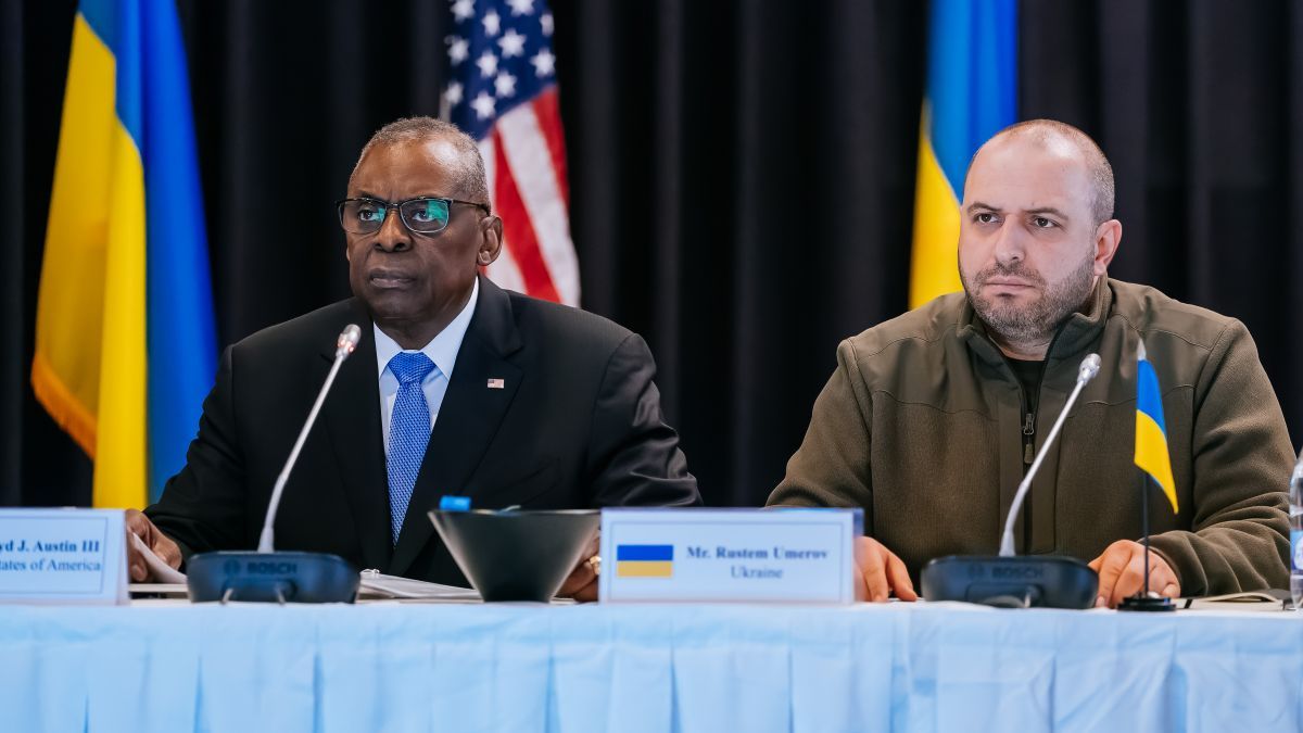 Ллойд Остін анонсував новий пакет озброєнь для України на 2,3 млрд доларів