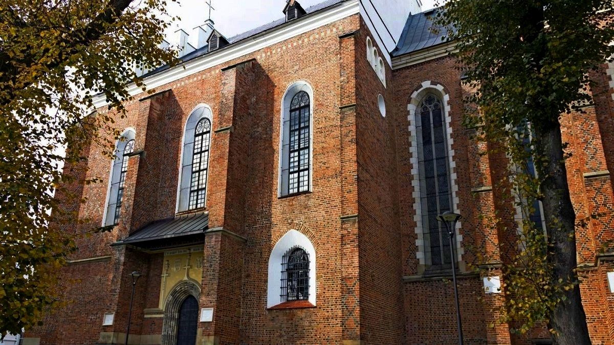 У Дрогобичі розпочали реставрацію розписів середньовічного костелу