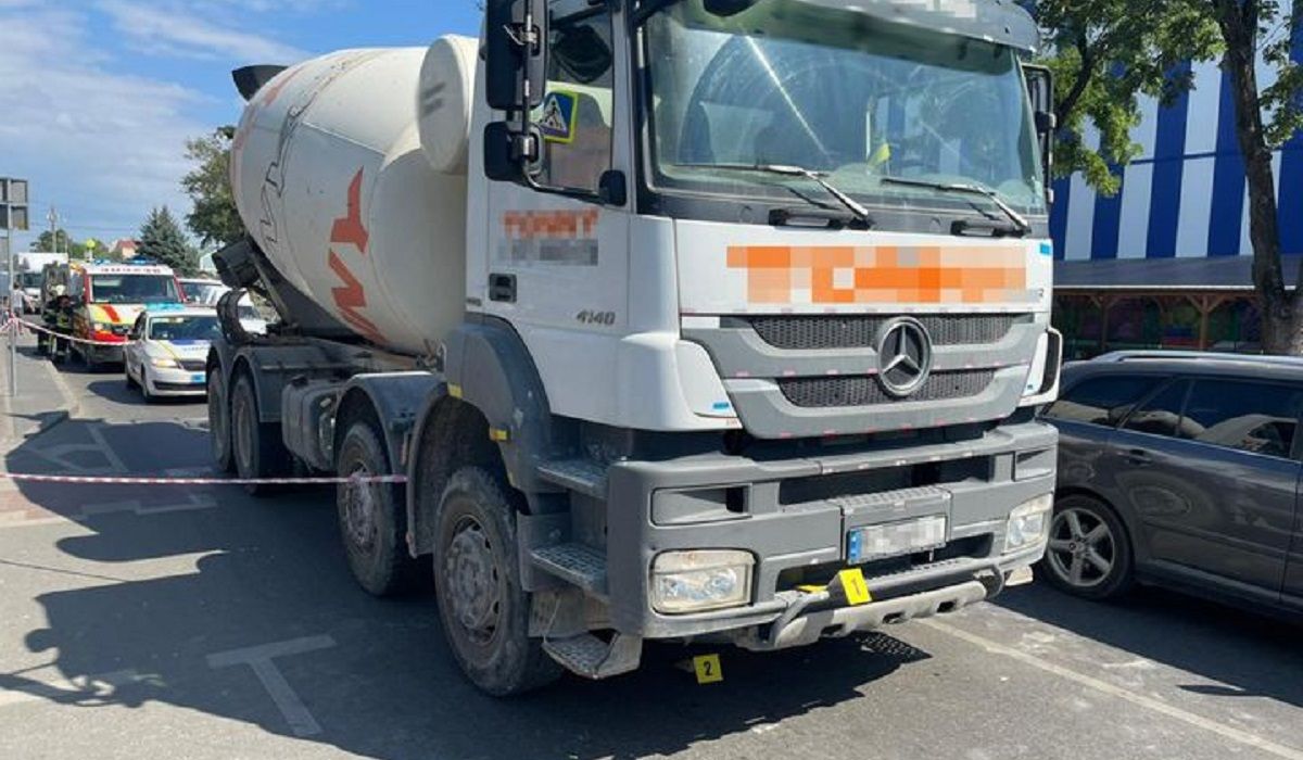 Водій бетонозмішувача отримав три роки тюрми за наїзд на пенсіонера у Львові