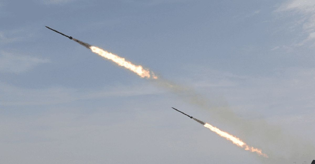 Росіяни вночі атакували Україну ракетами та безпілотниками 
