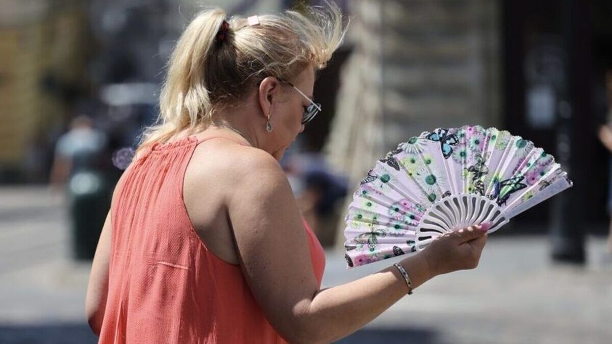 Через спеку до лікарень Львова щодня звертаються десятки людей