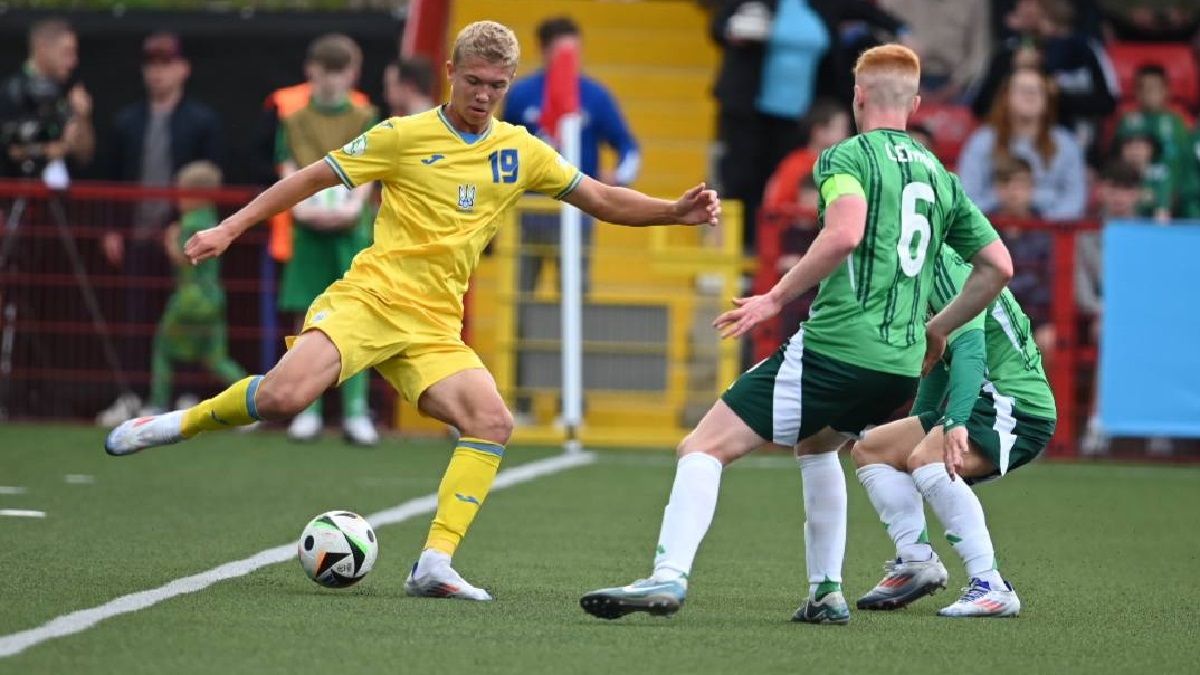 Збірна України з футболу з нічиєї дебютувала на Євро U-19