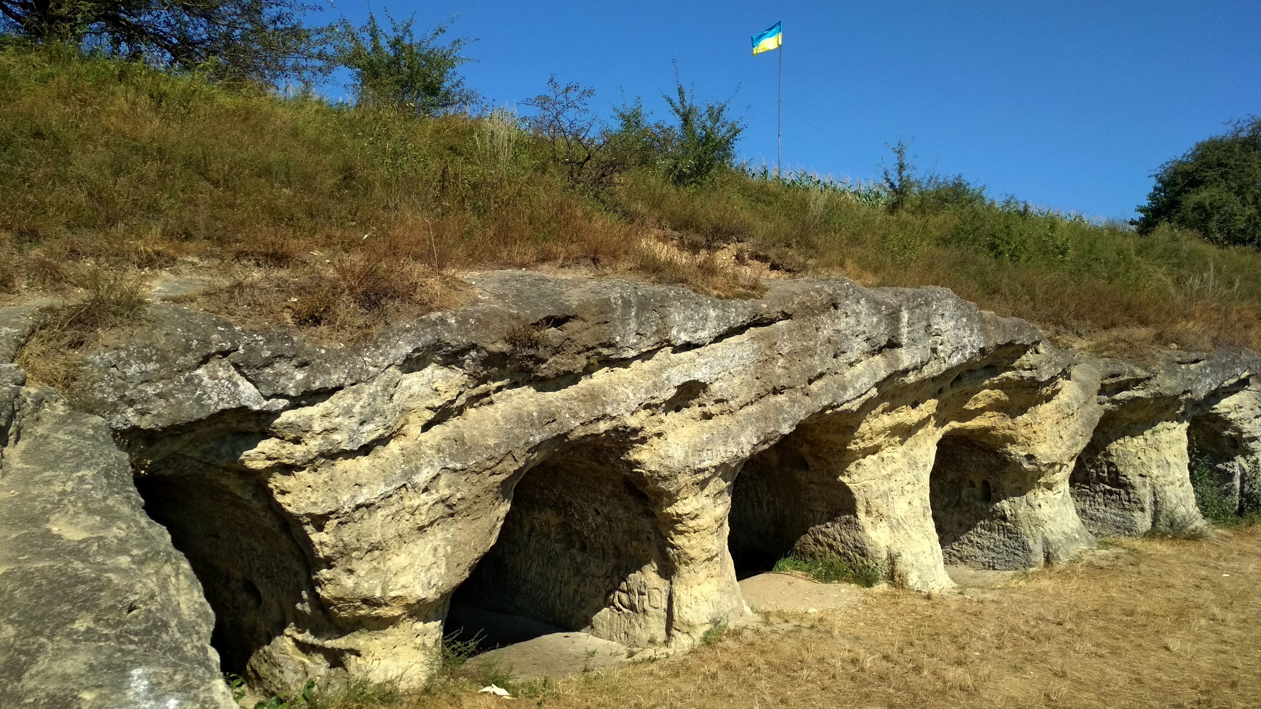 Миколаївські печери (фото ZAXID.NET)