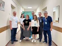 Львівські лікарі безкоштовно зробили реконструктивну пластику грудей 36-річній жінці після раку