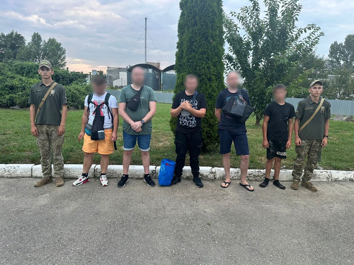 14-річний підліток за тисячу доларів допомагав ухилянтам перепливати Тису