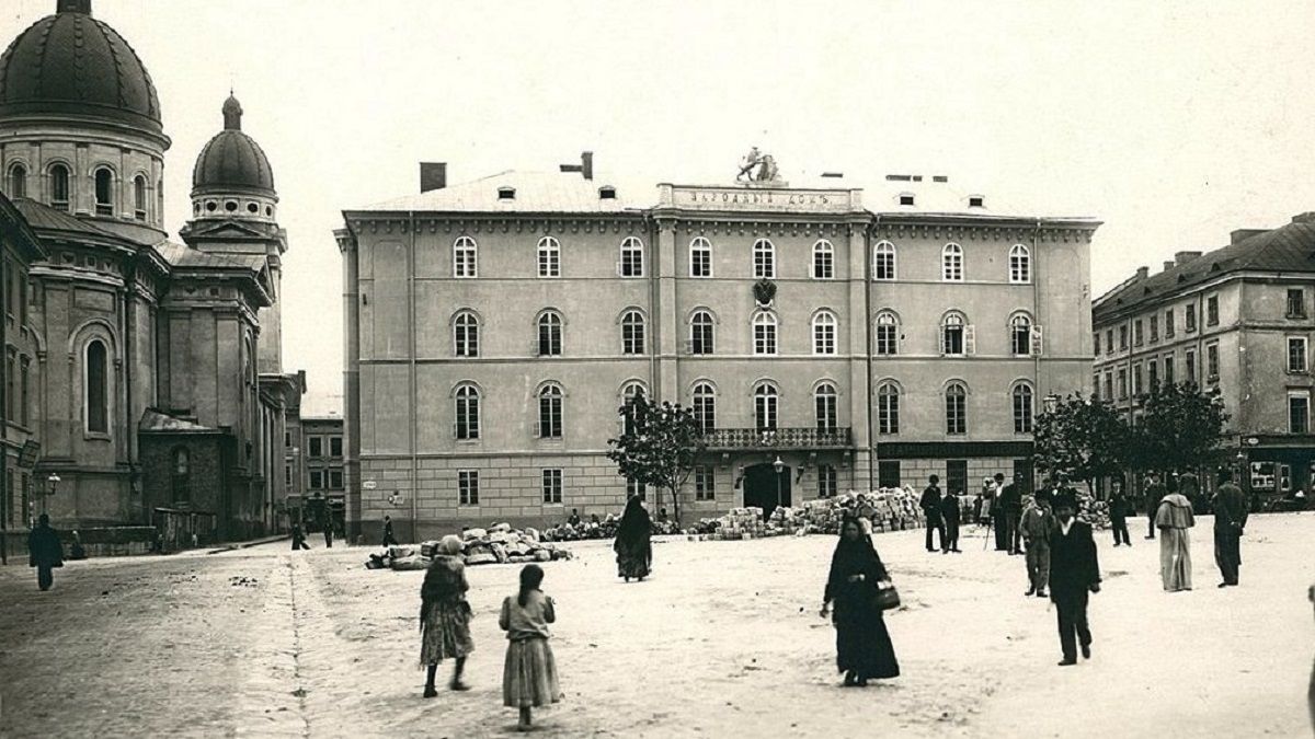 Український народний дім у Львові: чим жила та що колекціонувала інтелігенція XIX ст.