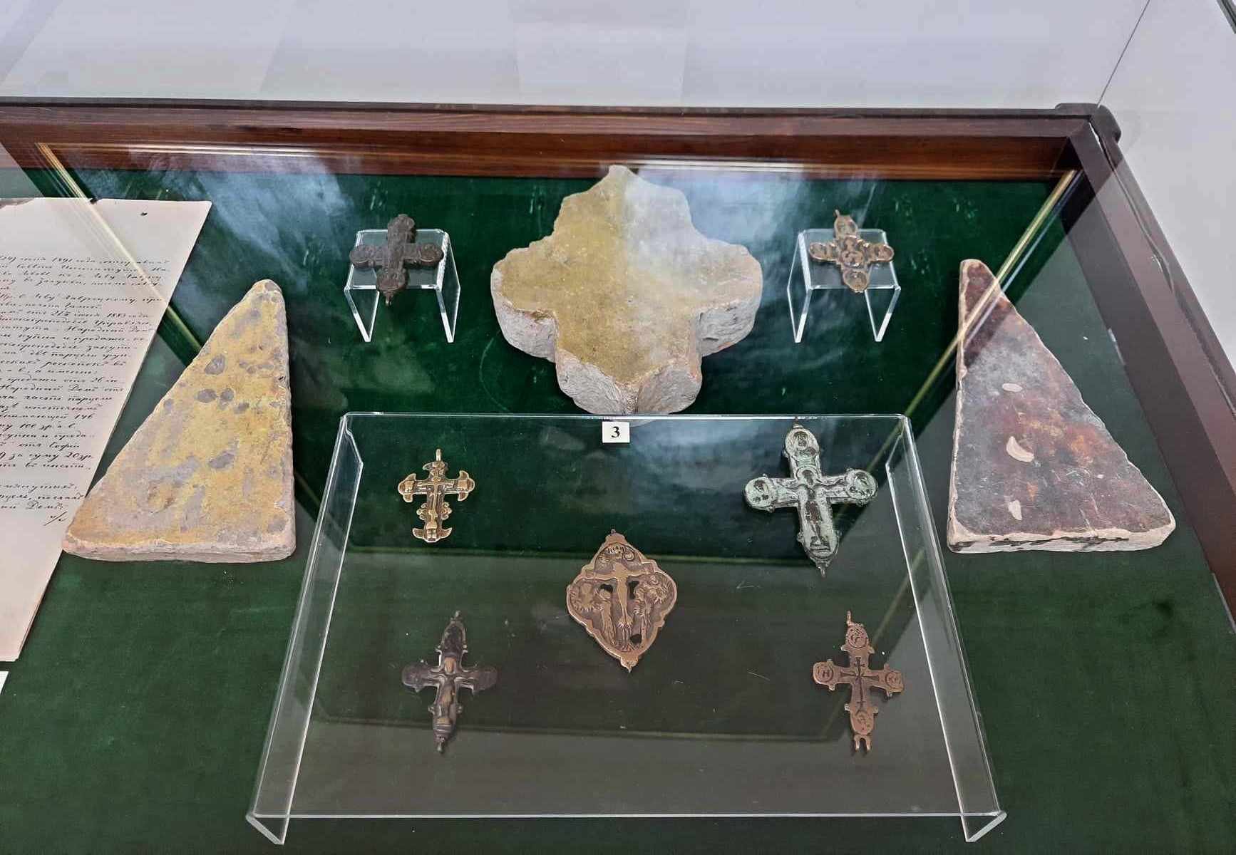 Археологічні знахідки з музею Народного дому (фото ZAXID.NET)