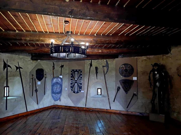 Лицарська зала у Скалатському замку