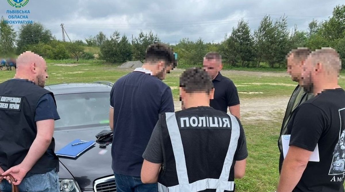 Мешканець Львівщини обіцяв допомогти ухилянту переплисти Тису за 30 тис. доларів