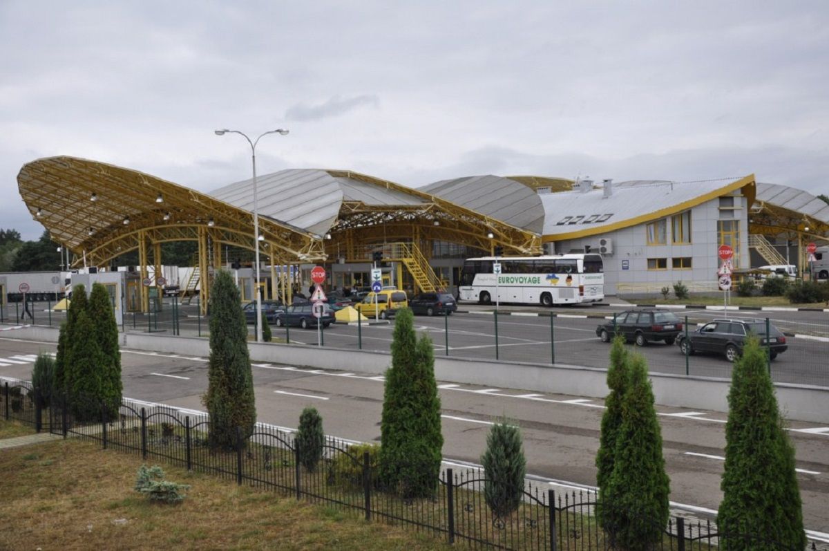 Польські прикордонники попередили про труднощі при перетині кордону в Дорогуську