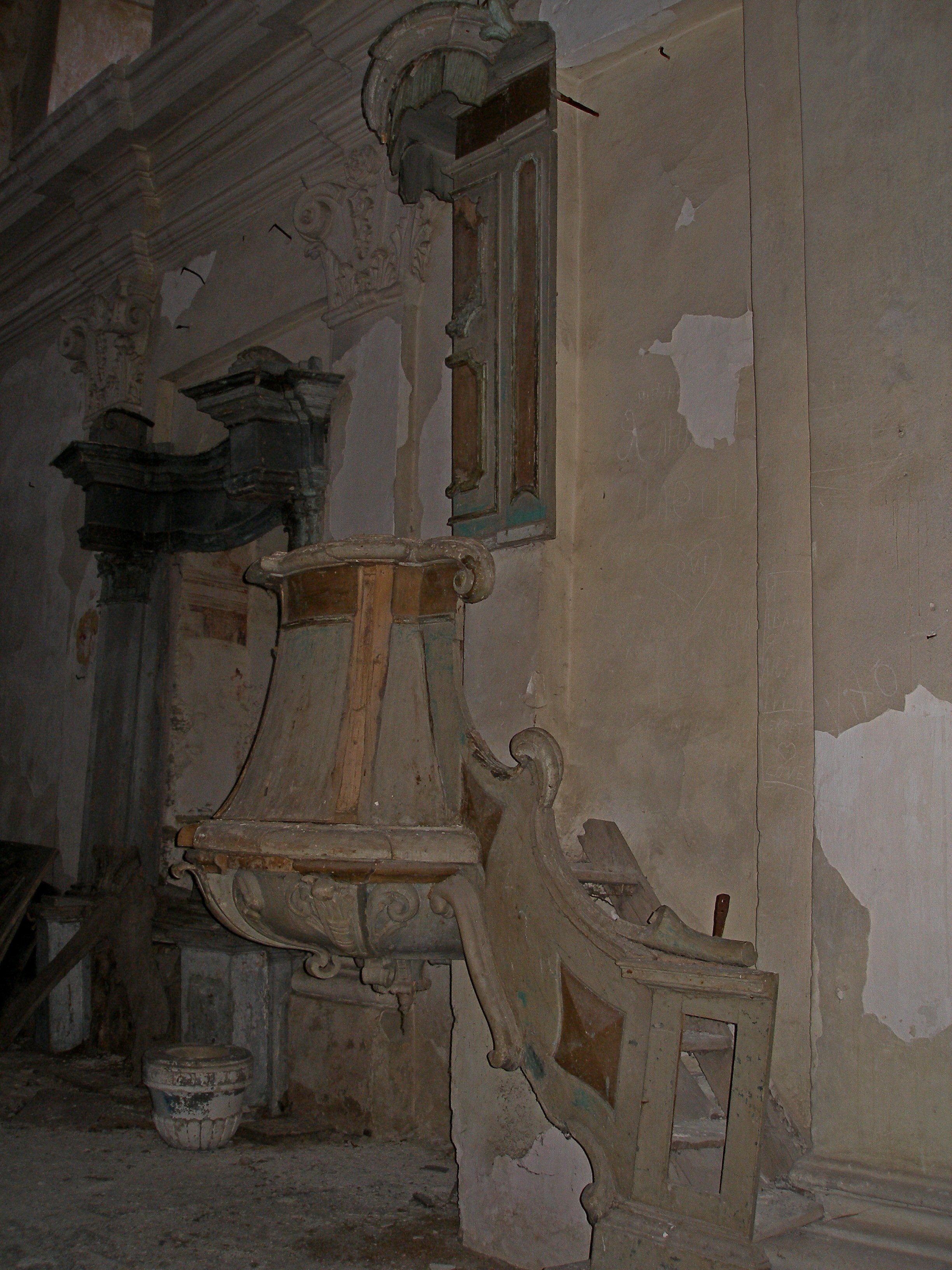 Амвон костелу у Сидорові