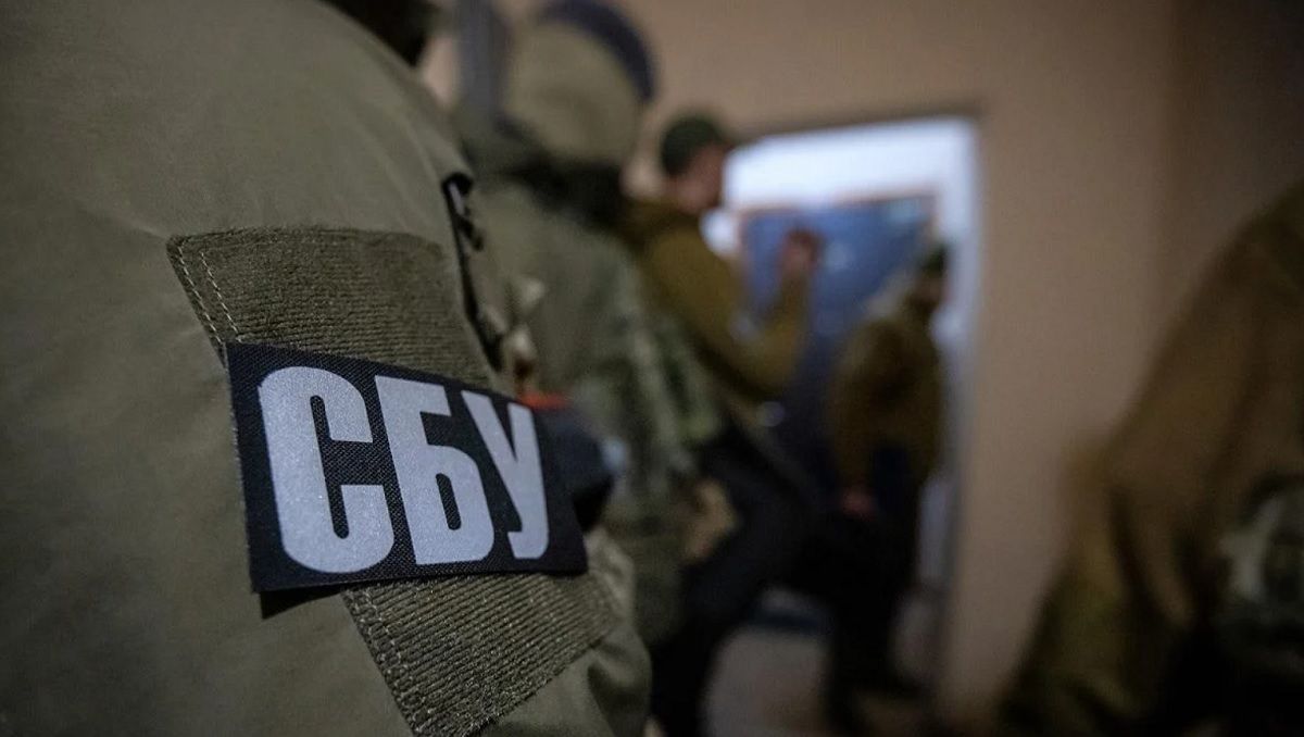 СБУ на Одещині затримала 26-річного чоловіка за підпал ТЦК та релейних шаф «Укрзалізниці»