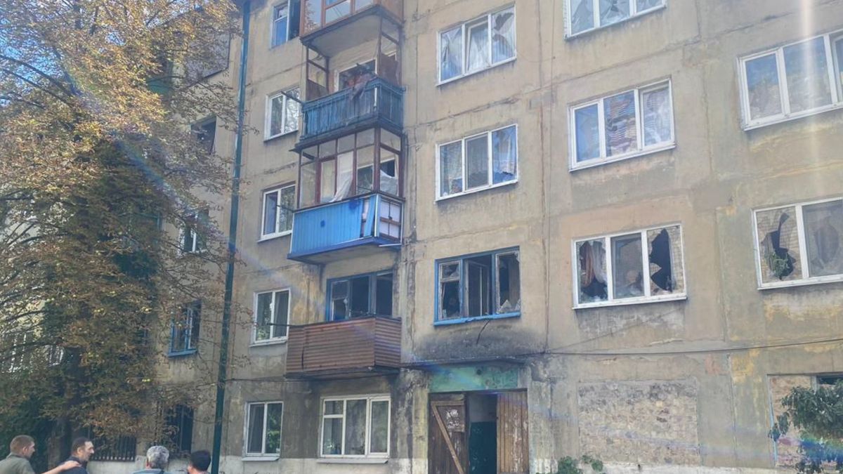 Внаслідок російського артобстрілу загинули двоє людей в Українську на Донеччині 