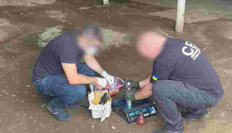 Мешканця Самбора затримали за продаж 9,5 кг ртуті за 50 тис. доларів