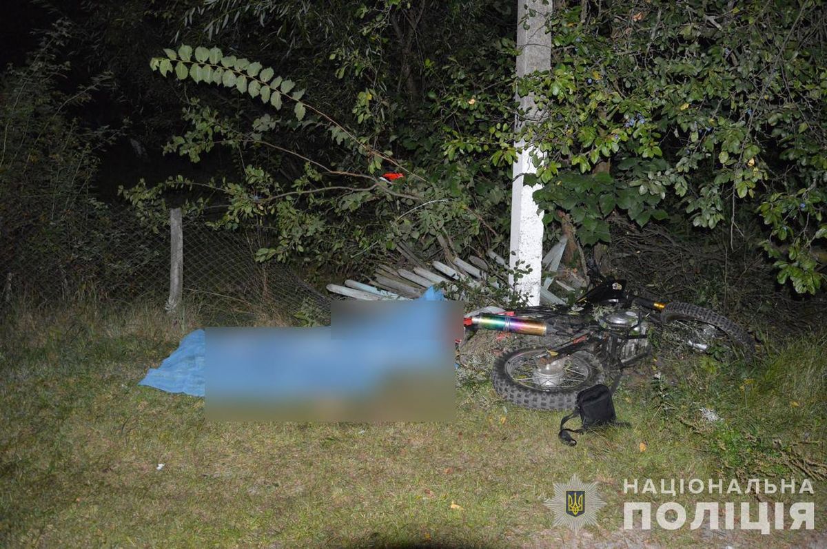 На Волині внаслідок зіткнення з електроопорою загинув 17-річний мотоцикліст