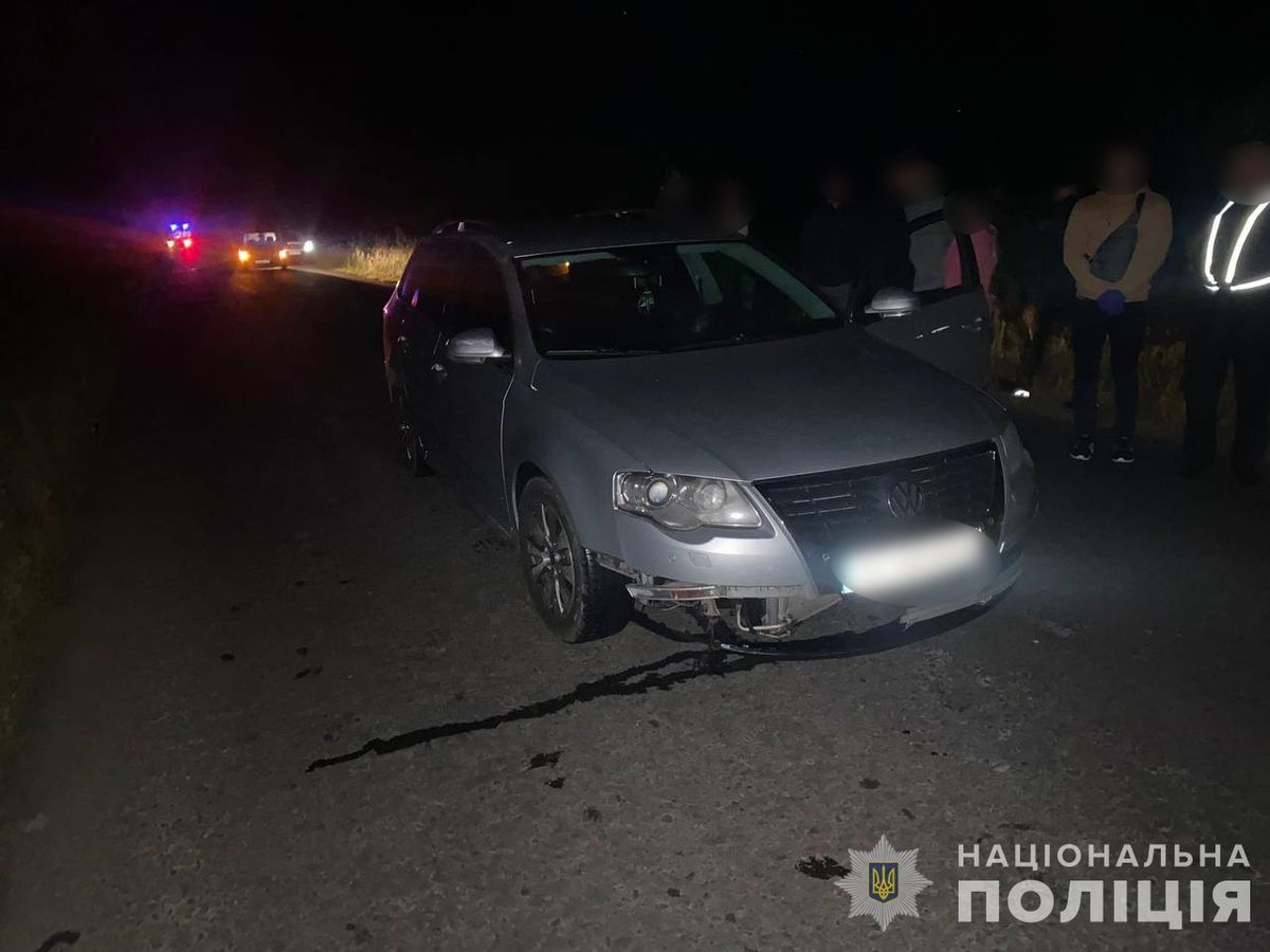 На Волині водій Volkswagen переїхав лежачого на дорозі 47-річного чоловіка