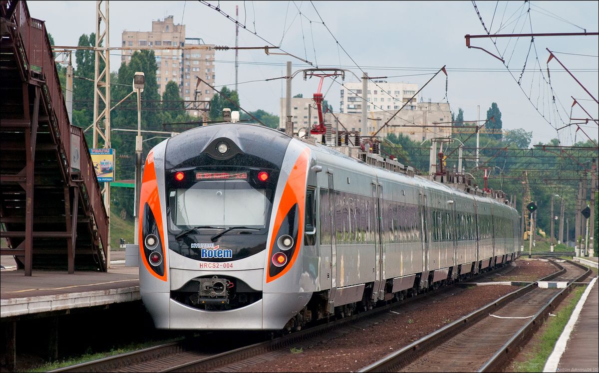 «Укрзалізниця» планує закупити ще 20 потягів Інтерсіті до 2028 року
