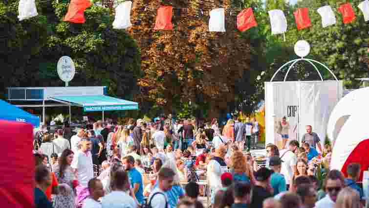 На фестивалі вуличної їжі у Львові збиратимуть 1,35 млн грн на закупівлю 100 дронів 