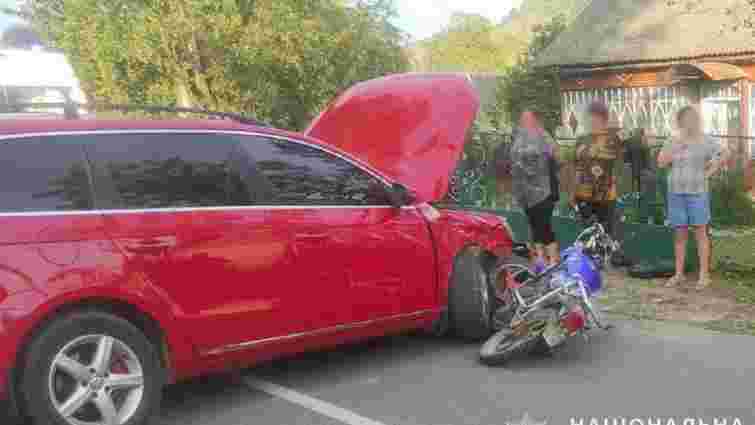 У ДТП з автомобілем травмувалися 13-річний водій мотоцикла та його 16-річна пасажирка У ДТП з автомобілем травмувалися 13-річний водій мотоцикла та його 16-річна пасажирка