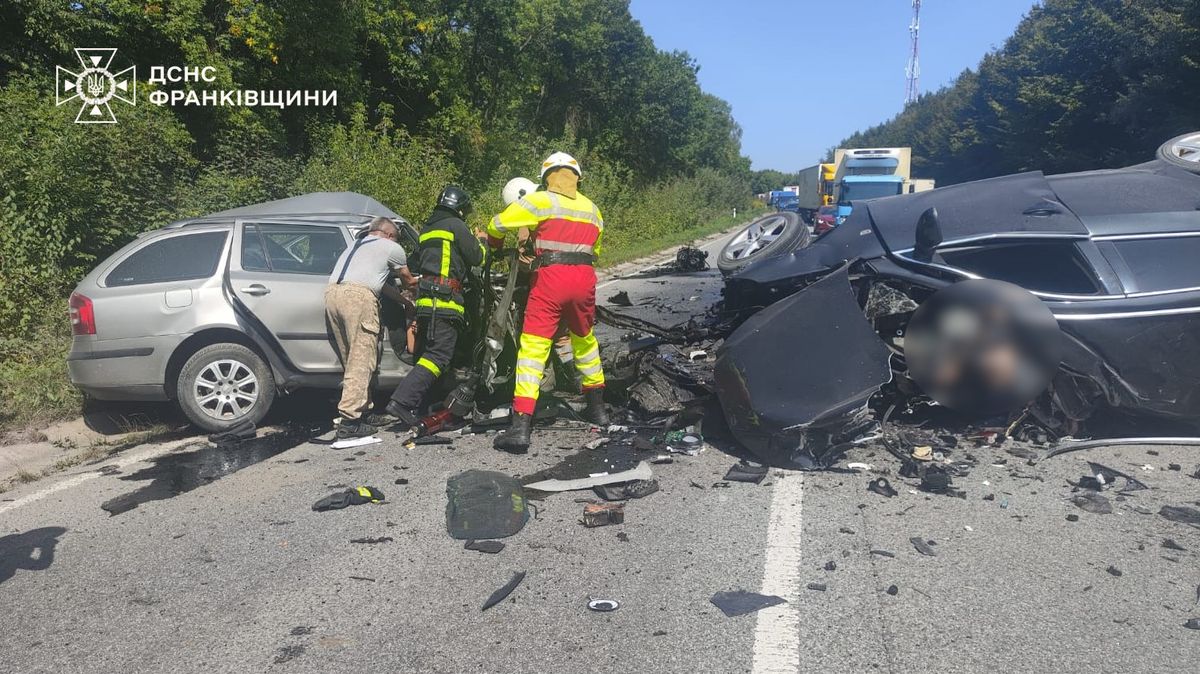 У важкій аварії на трасі Мукачево – Львів загинули троє людей