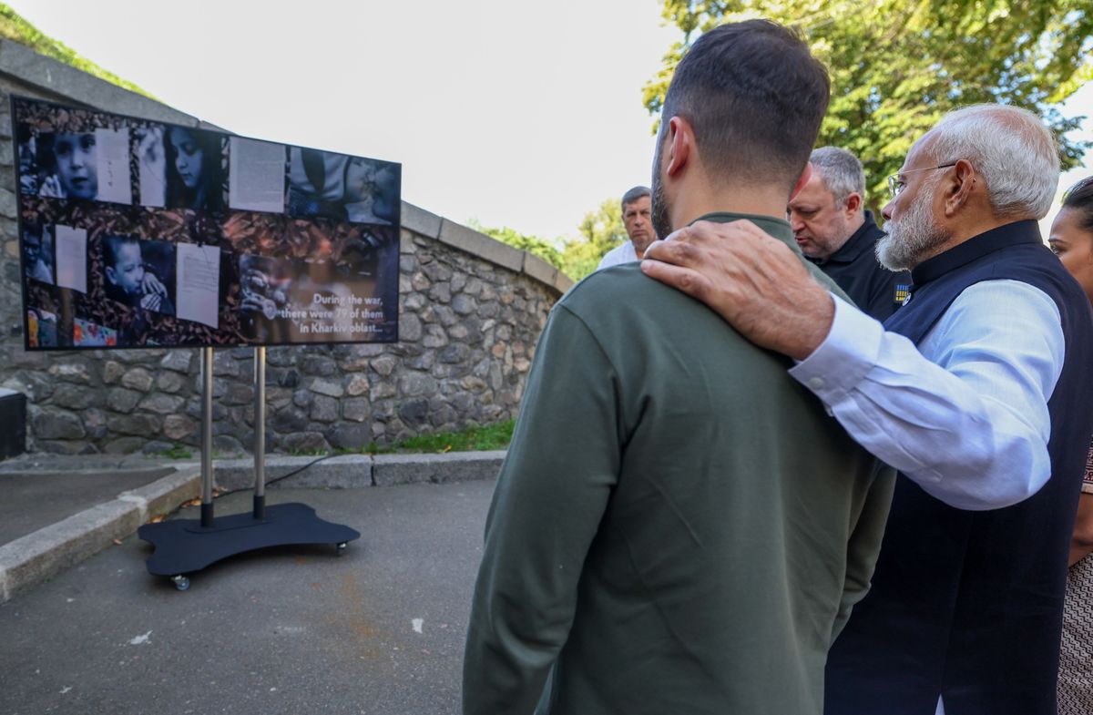 Володимир Зеленський та прем'єр Індії Нарендра Моді вшанували вбитих Росією дітей