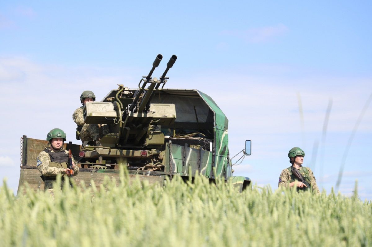Повітряні Сили і сили ППО збили понад 100 ракет і майже сто БпЛА