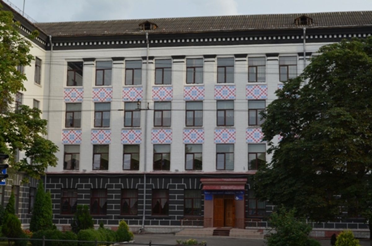 Новий навчальний рік у Тернополі: коли діти йдуть до школи та як святкуватимуть Перший дзвоник