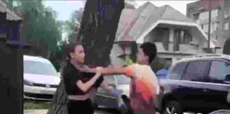 Поліція встановила особу підлітка, який жорстоко побив дівчину в Ужгороді