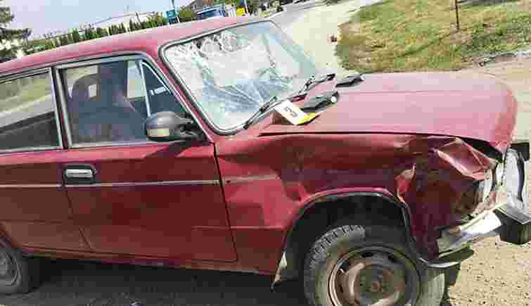 На Тернопільщині автомобіль ВАЗ на смерть збив мотоцикліста