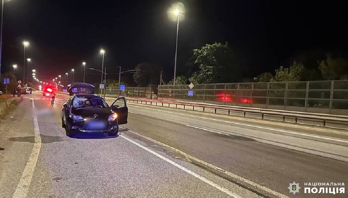 На Рівненщині 20-річний водій Renault на смерть збив 49-річного пішохода