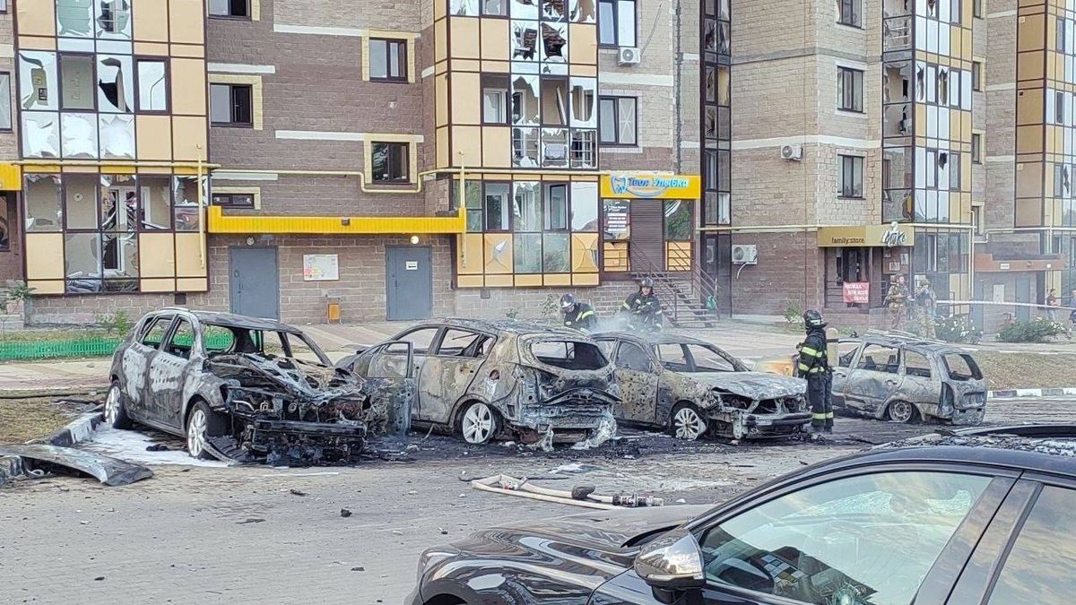 У Бєлгородській області після низки вибухів спалахнули пожежі
