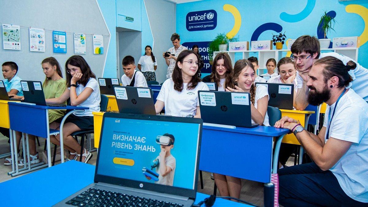 Для старшокласників запустили безплатну навчальну платформу з надолуження освітніх втрат