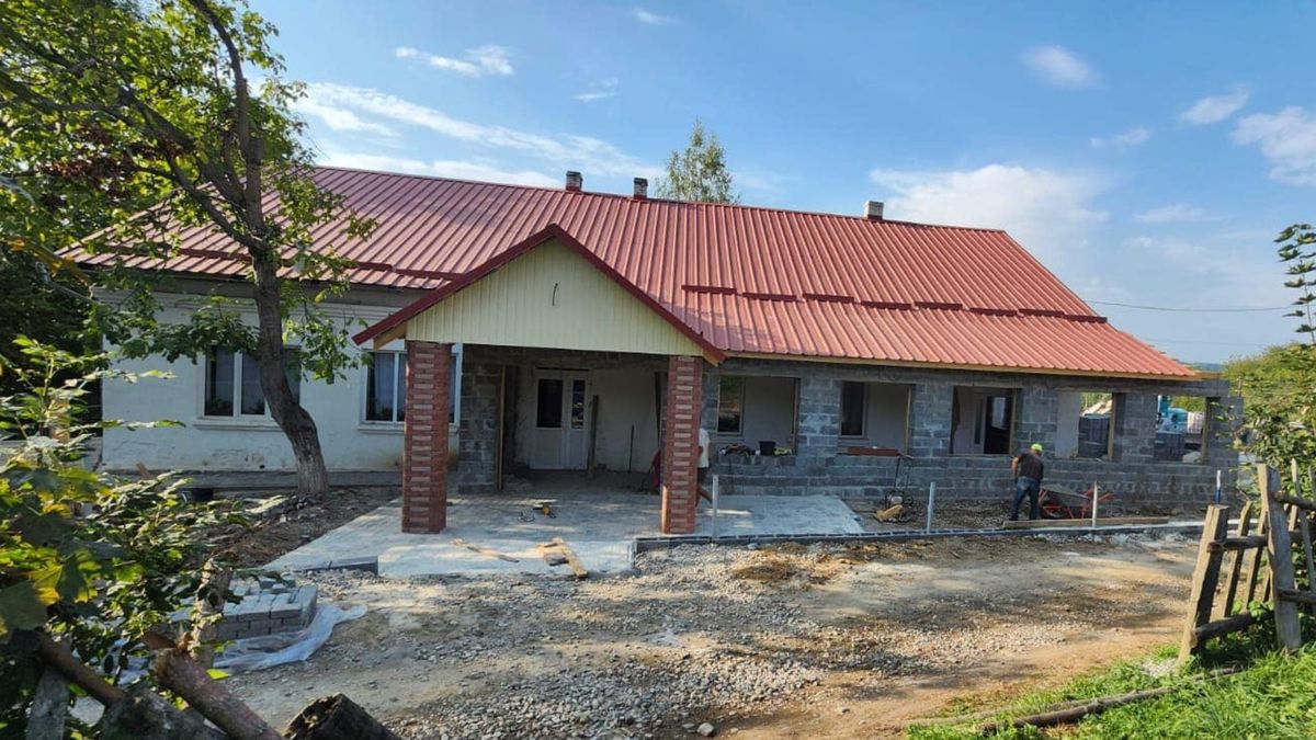Сільрада на Прикарпатті за 8 млн грн почала ремонт школи до підписання договору з підрядницею