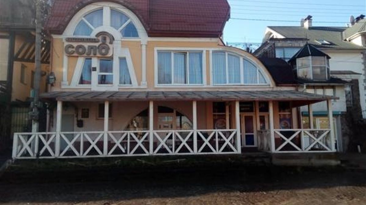 Син кримінального авторитета уник покарання за стрілянину в караоке-клубі Ужгорода