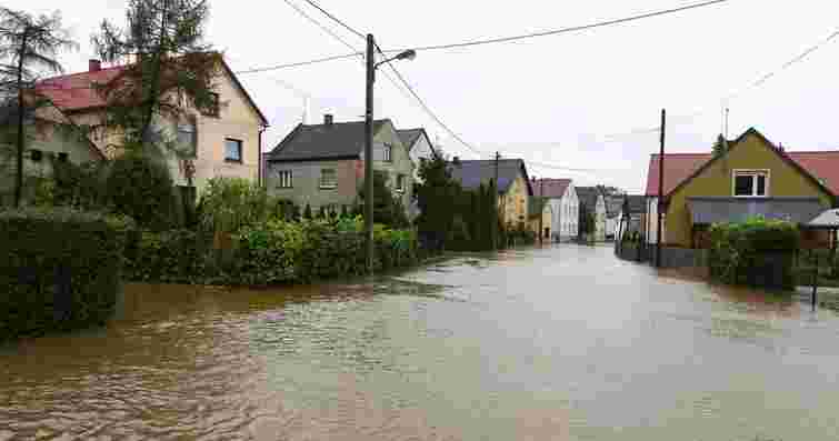 Через сильні дощі рівень води у європейських ріках суттєво піднявся, є загиблі