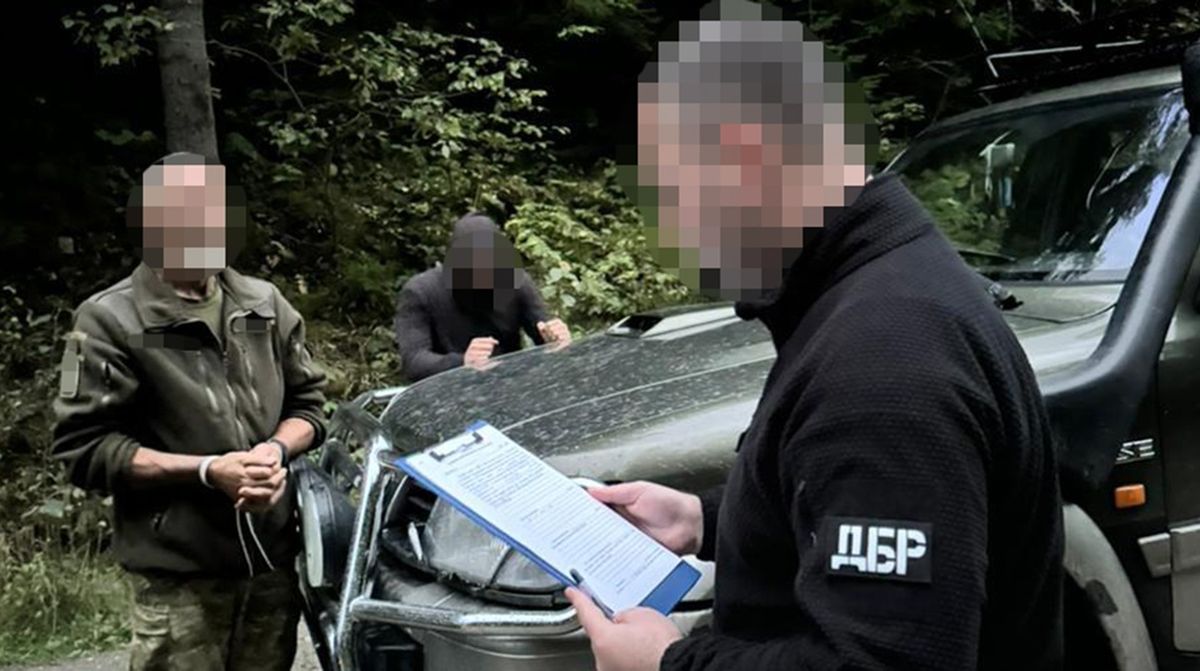 Прикордонник з Буковини переводив ухилянтів через кордон з Румунією