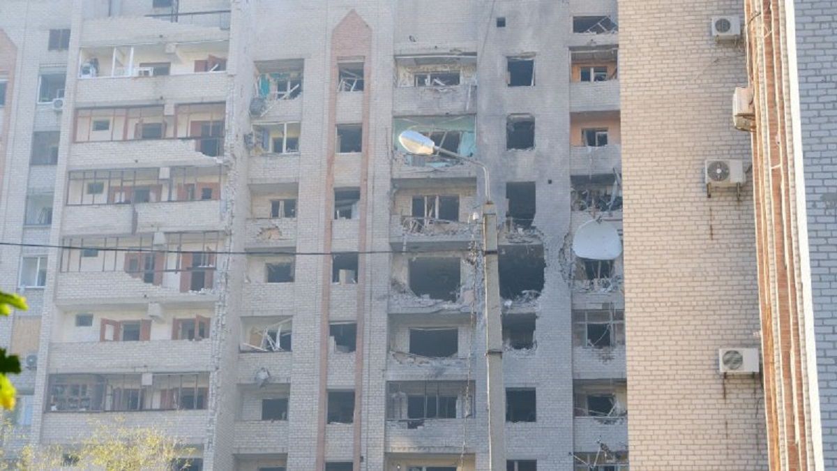 Росіяни авіабомбами атакували центр Краматорська, є жертви та поранені 